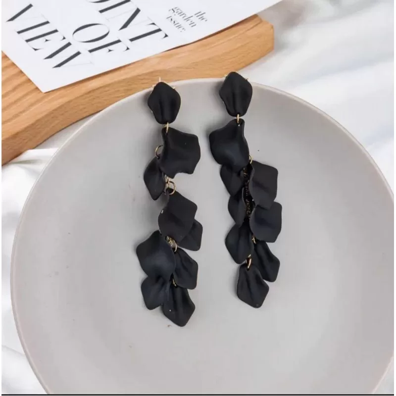 Leafy Earrings - Μαύρο Leafy Earrings - Μαύρο