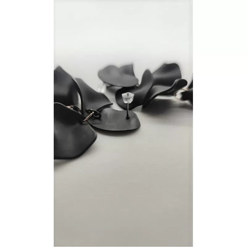 Leafy Earrings - Μαύρο Leafy Earrings - Μαύρο