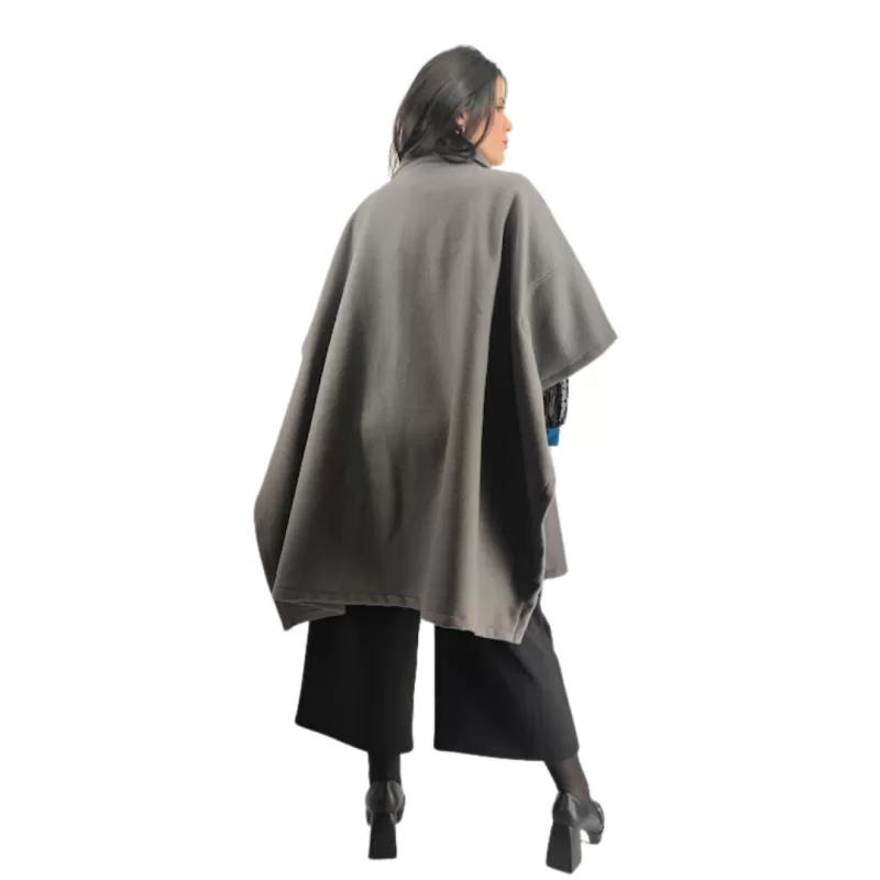 Plus Size Κάπα/Παλτό με Κουμπιά - Γκρι Plus Size Κάπα/Παλτό με Κουμπιά - Γκρι